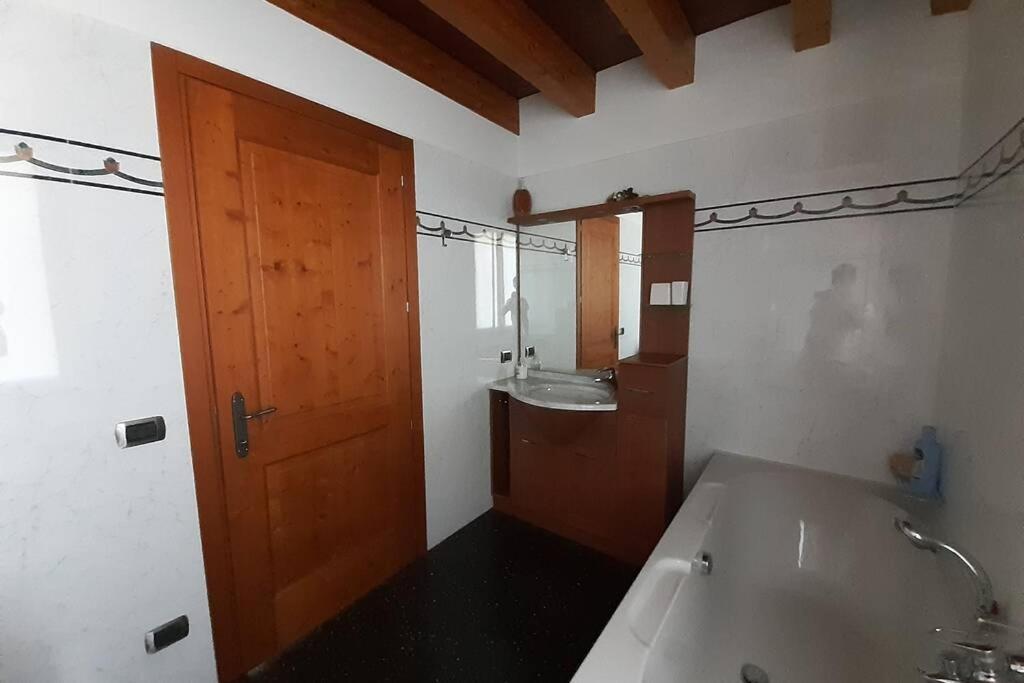 Fantastica Villa Fra Le Alpi Valtellinesi Tresivio エクステリア 写真